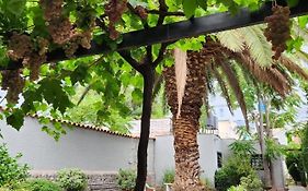 Paso de los Andes 1450 Mendoza Suites